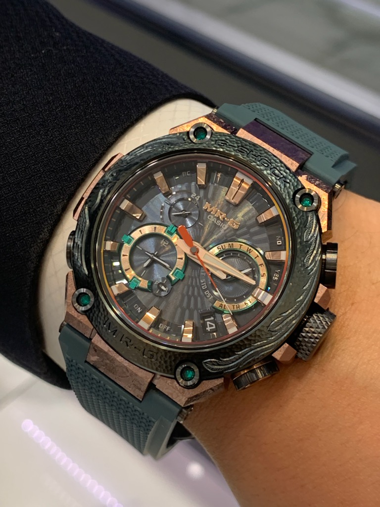 遂に発売開始! MRG-B2000KT-3AJR -鐵鐔-のモチーフは何?（世界限定800本） - G-SHOCK OCEANUS 