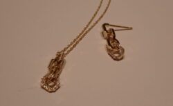 【ジュエリー】クリスマスプレゼントはもう決まった？アーカーからオススメジュエリーをご紹介！