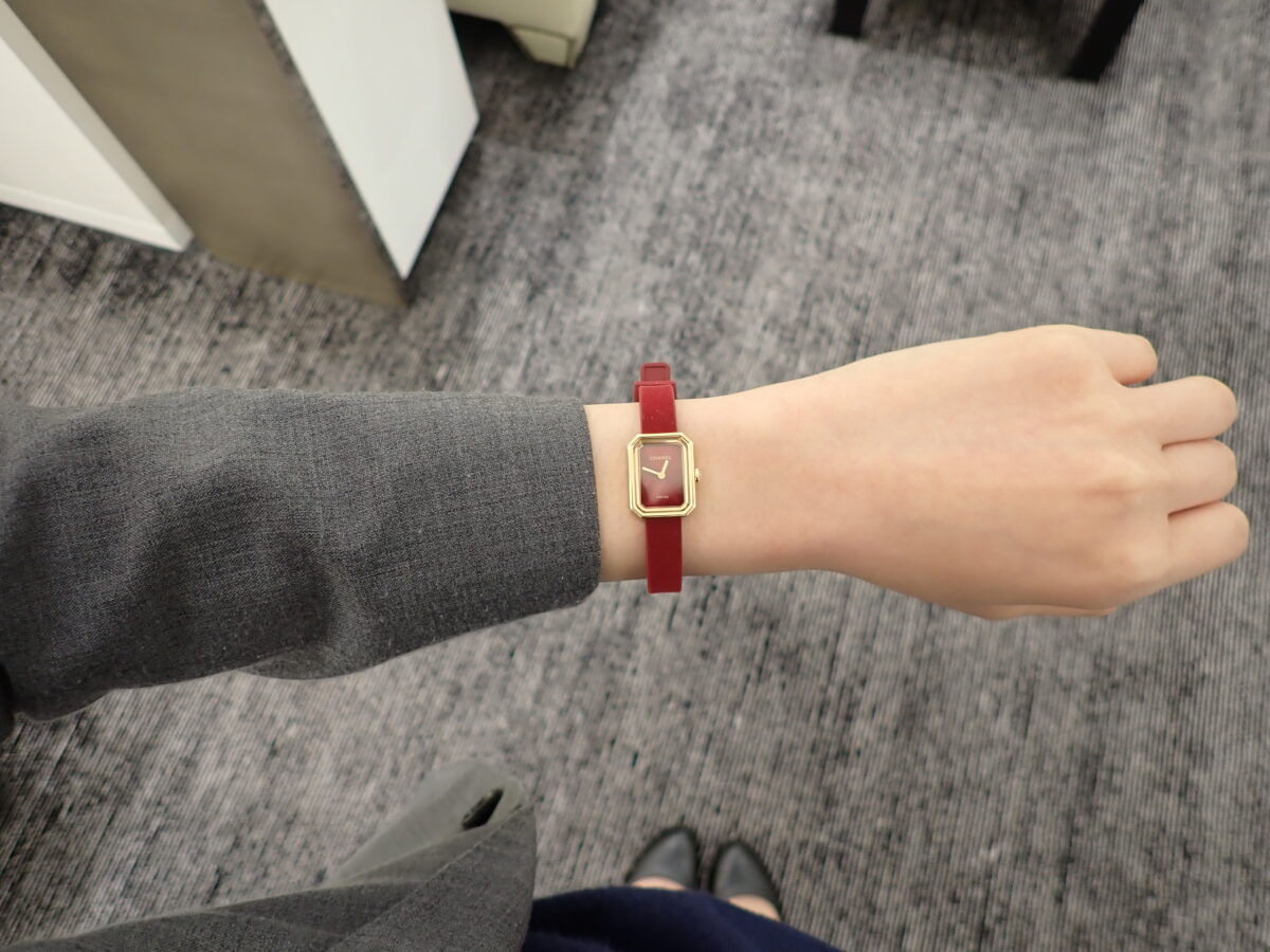 【シャネル】『プルミエール リボン』のブラックとレッドの違いって？2本を比べてみた！ - CHANEL 