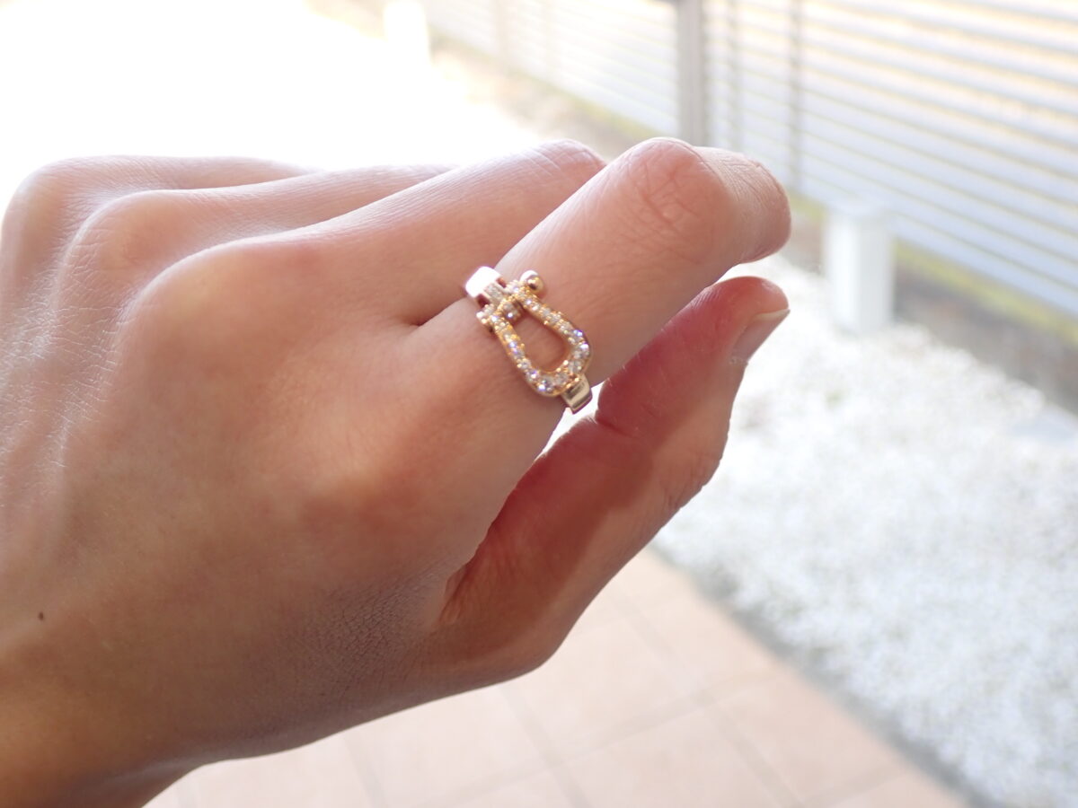 毎日どんなスタイルにも合わせやすいFRED - FRED 