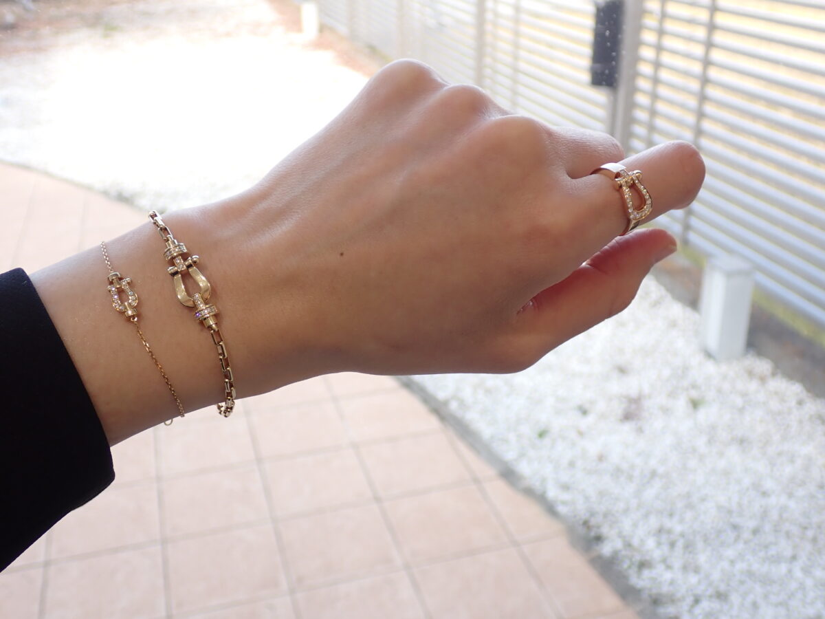 毎日どんなスタイルにも合わせやすいFRED - FRED 