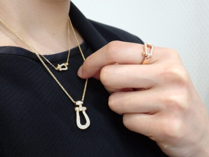 毎日どんなスタイルにも合わせやすいFRED