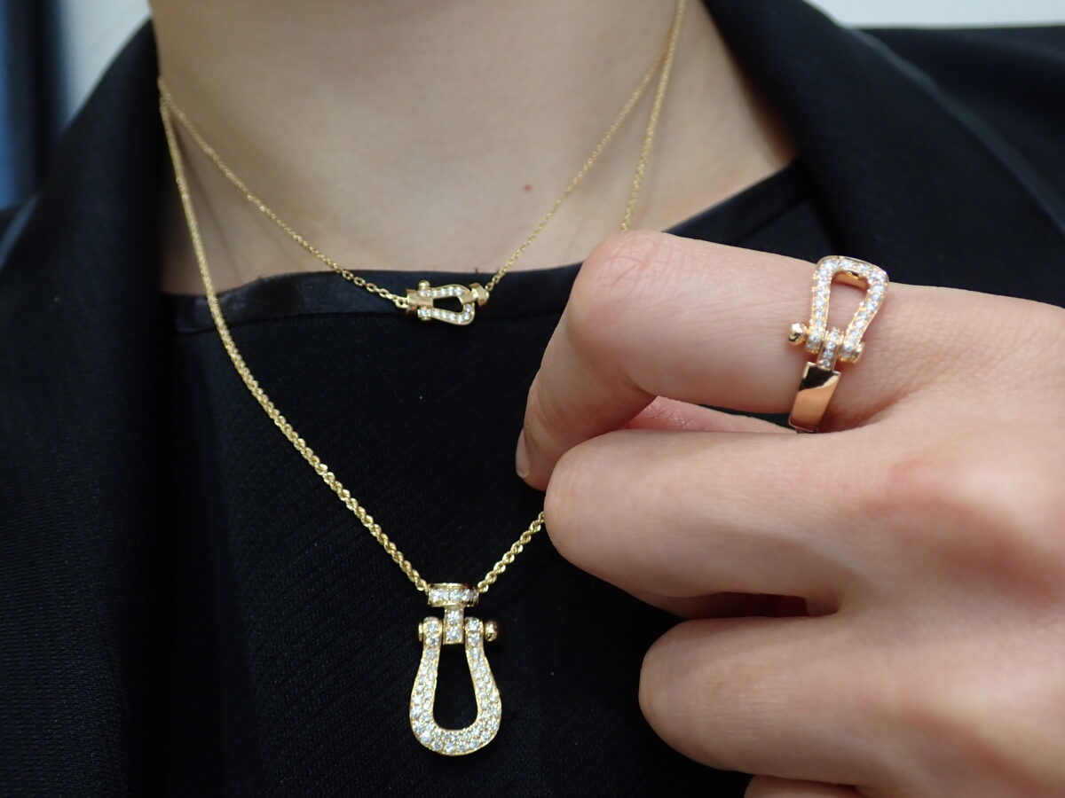 毎日どんなスタイルにも合わせやすいFRED - FRED 