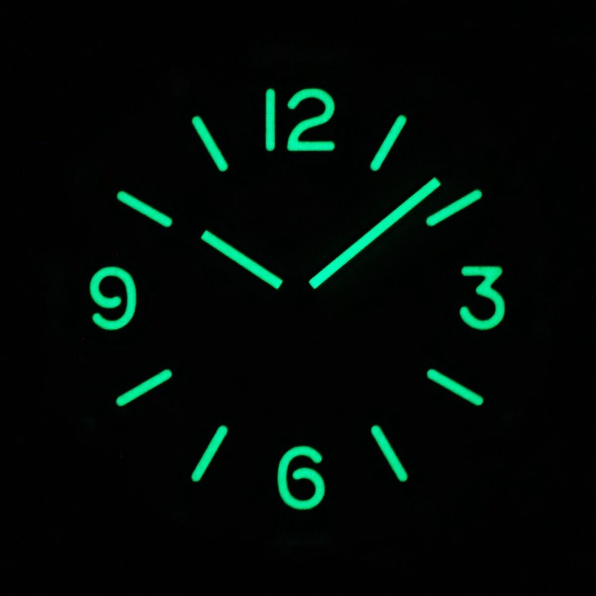 ルミノールの種類と魅力 - おすすめ情報 PANERAI 