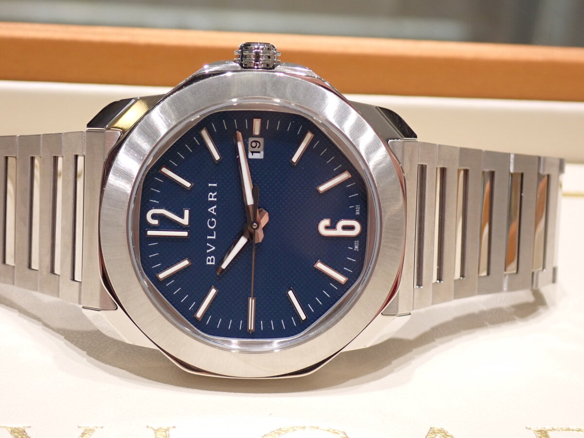 目が離せない時計といえば、ブルガリ “オクト ローマ” - BVLGARI 