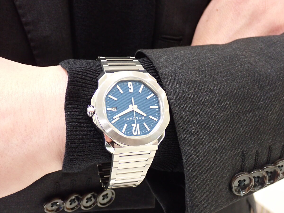 目が離せない時計といえば、ブルガリ “オクト ローマ” - BVLGARI 