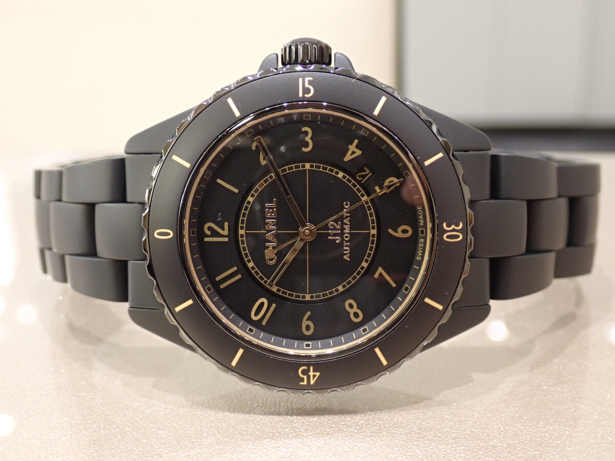 【シャネル】ウォッチズ&ワンダーズ2026 新作はJ12マットセラミックのワンショット限定!? J12新サイズはラバーストラップが…!? - CHANEL 