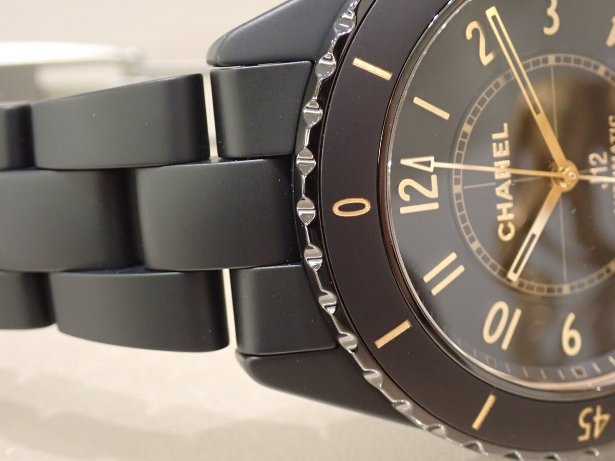 【シャネル】ウォッチズ&ワンダーズ2026 新作はJ12マットセラミックのワンショット限定!? J12新サイズはラバーストラップが…!? - CHANEL 