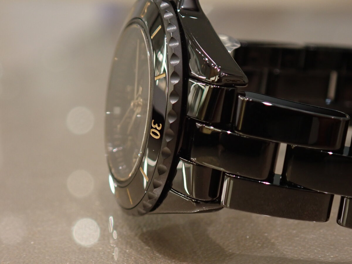 【シャネル】ウォッチズ&ワンダーズ2026 新作はJ12マットセラミックのワンショット限定!? J12新サイズはラバーストラップが…!? - CHANEL 