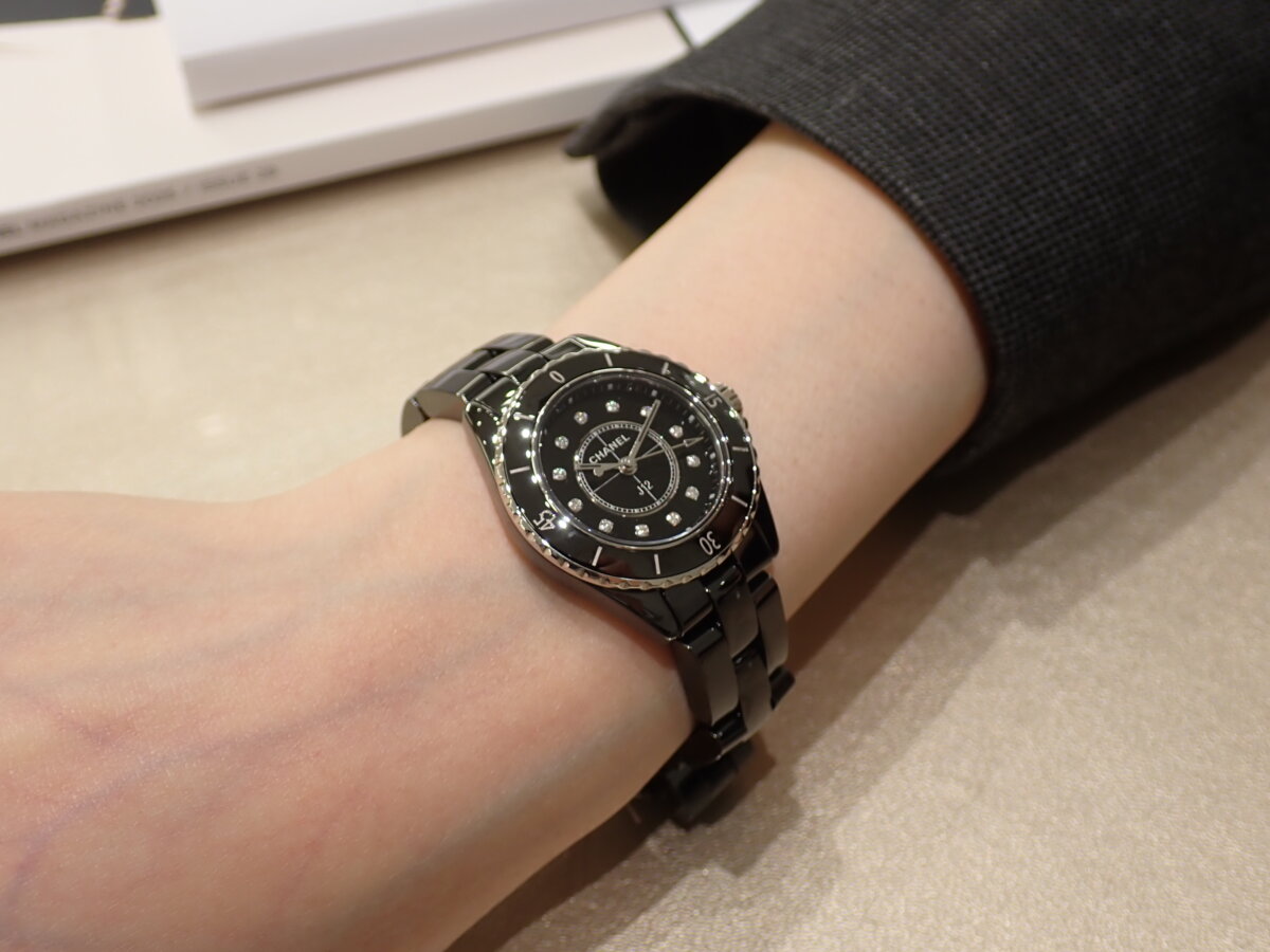 【シャネル】ウォッチズ&ワンダーズ2026 新作はJ12マットセラミックのワンショット限定!? J12新サイズはラバーストラップが…!? - CHANEL 