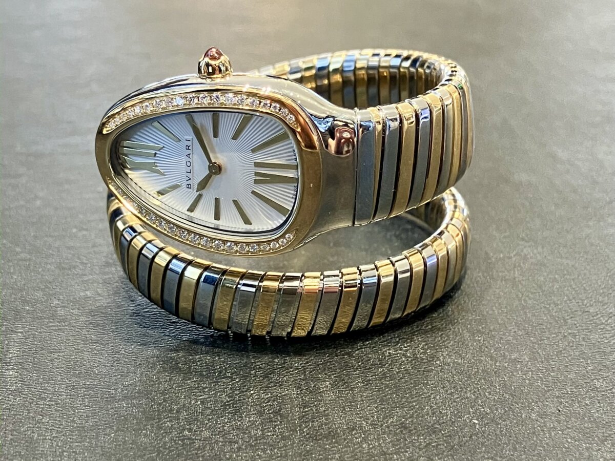 【ブルガリ】どちらを選びますか？-毎日に、心がふっと弾む一本をｰ - BVLGARI 