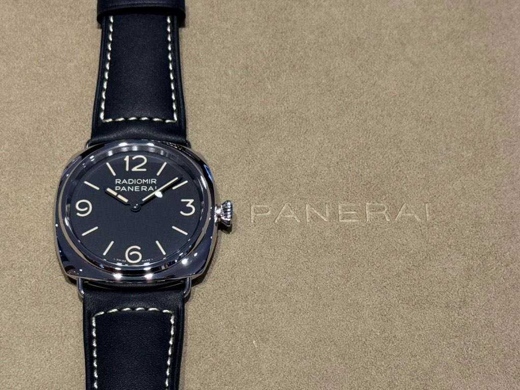 パネライPAM01382の魅力──“引き算”が生み出す、ラジオミール本来の美しさ - PANERAI 