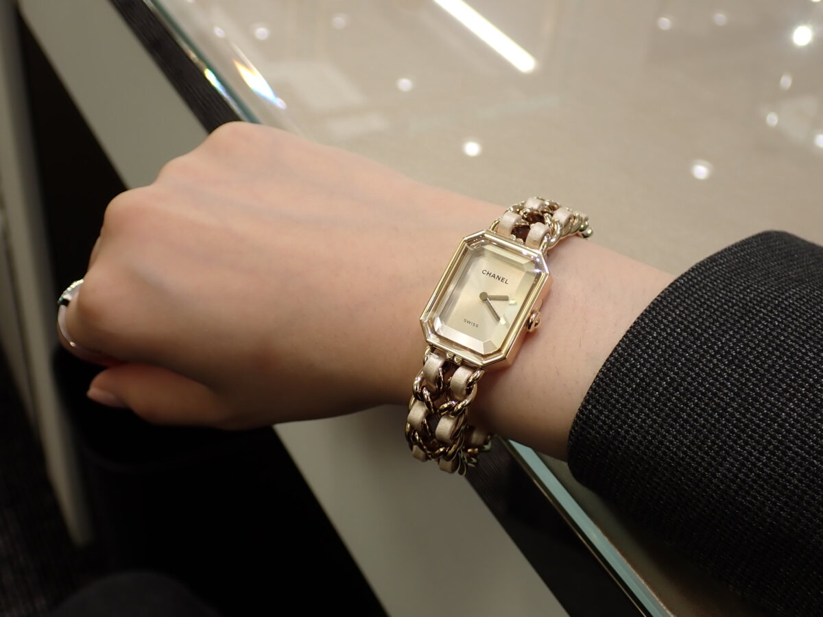 【CHANEL】あの人気アイドルも購入?!数量限定新作『プルミエール ゴールデンブラウン』をご紹介! - CHANEL
