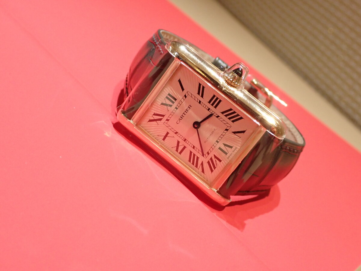 【カルティエ】金無垢×革ベルトはカルティエで。オススメ3選。 - Cartier 