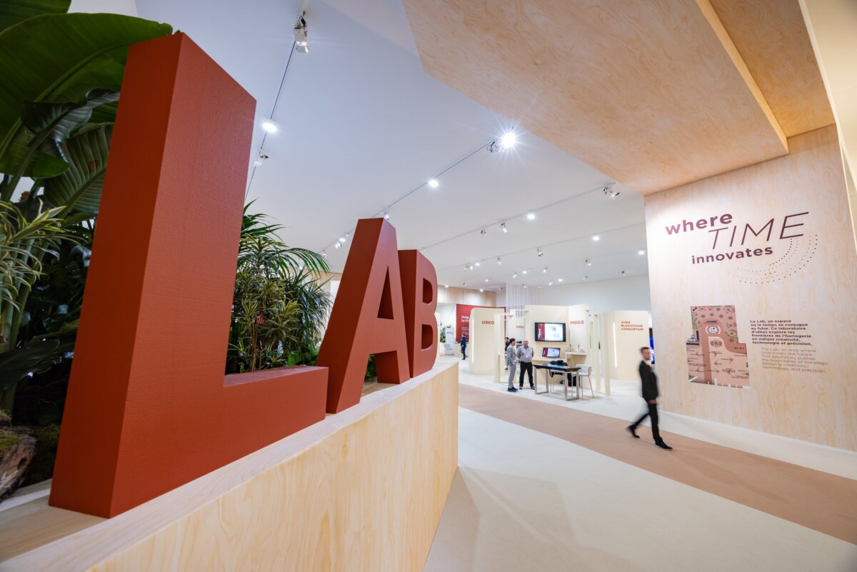 ウォッチズ・アンド・ワンダーズ ジュネーブ 2026 まとめ｜注目ブランドと新作時計を店頭で体感 - COLUMN ｜WandW2025_06_In-the-Salon